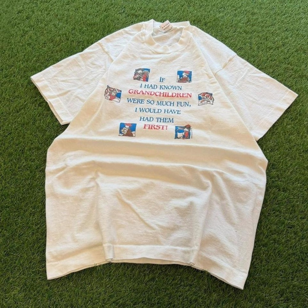 Vintage 90s grandma Fruit of the Loom white graphic tee large